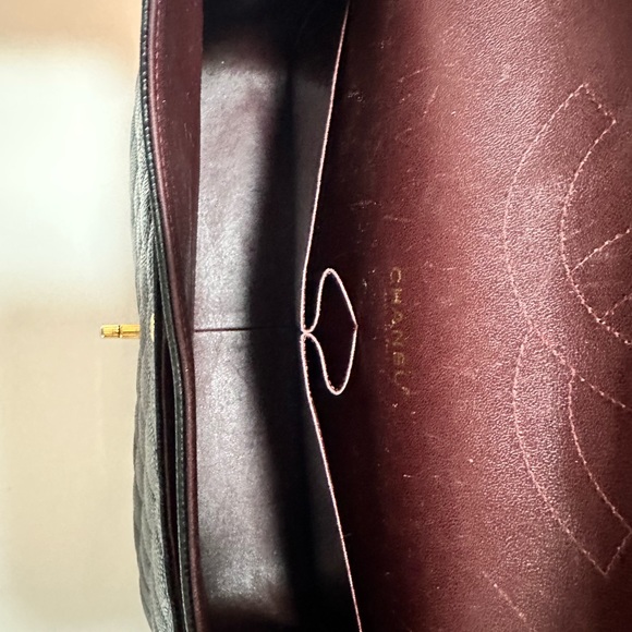 CHANEL Jumbo Double Flap - Black - Picture 11 of 15